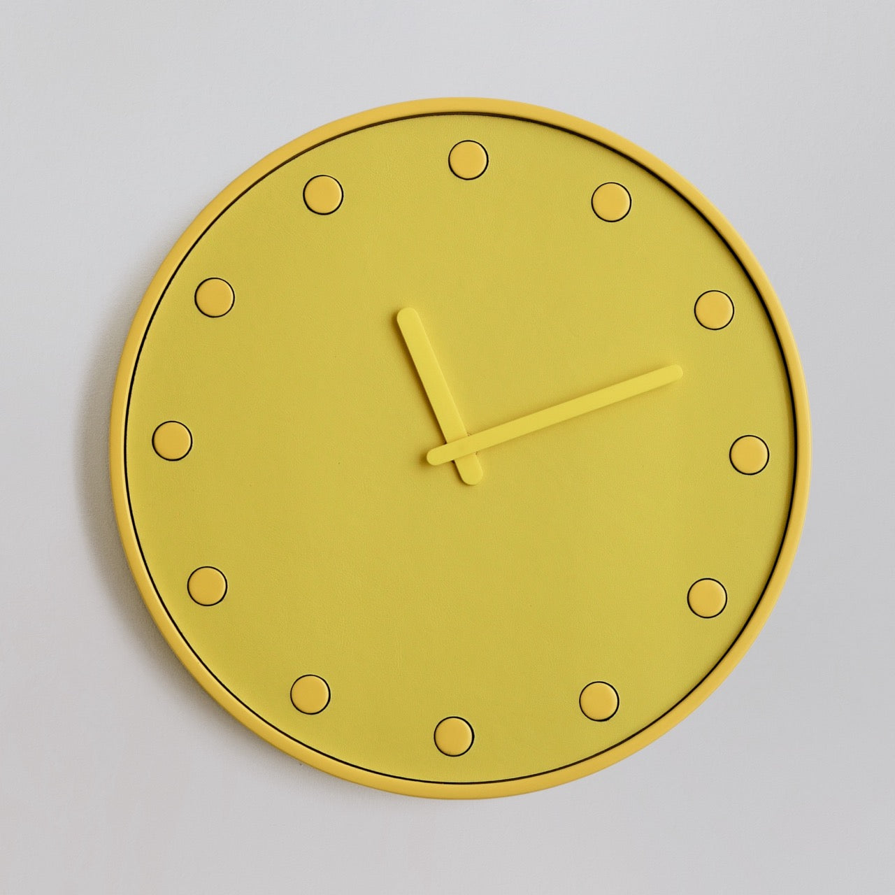 Nordic Pop Round Clock — Sunny Touch
